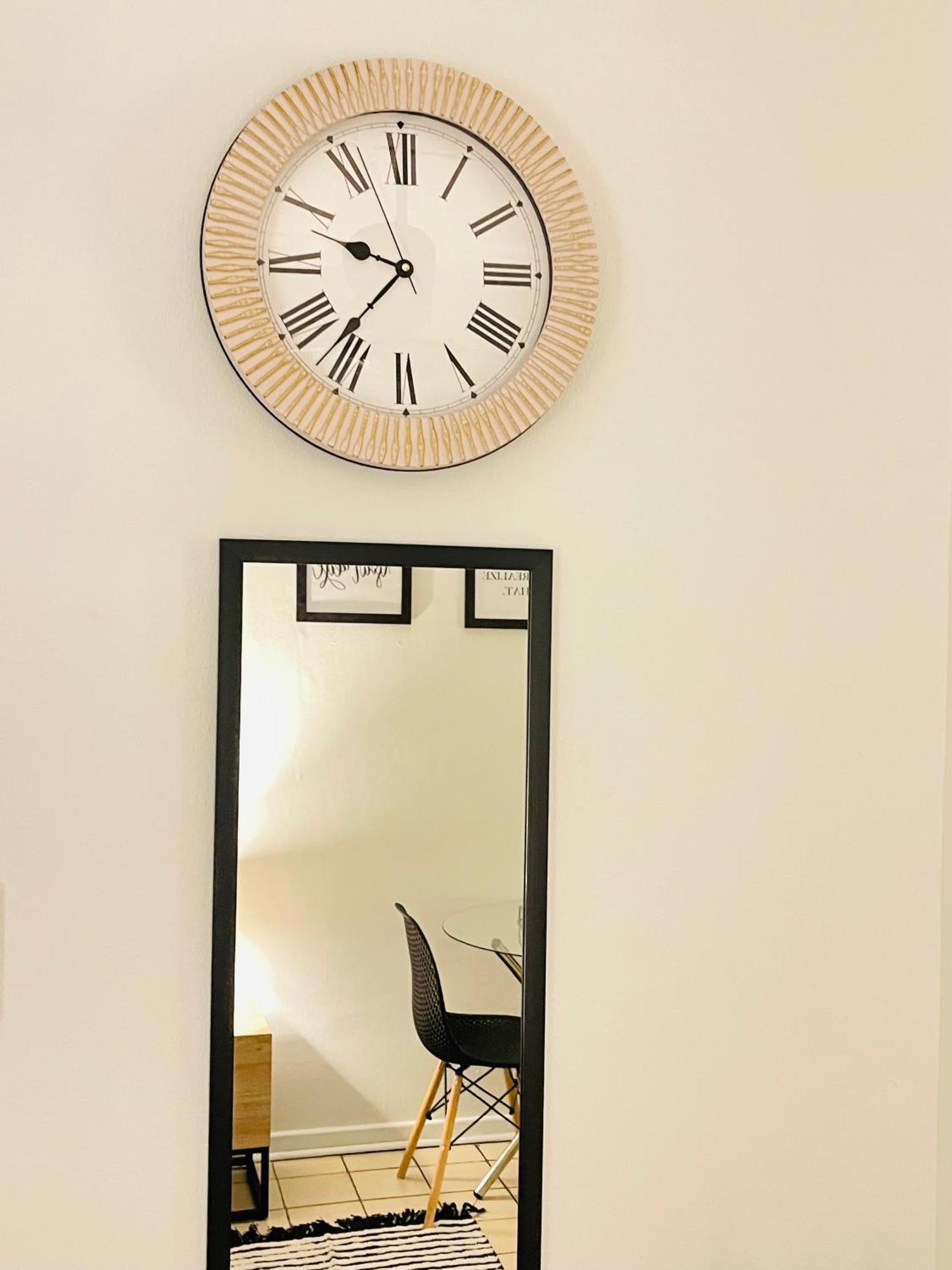 Private Grey Pelican At Home Ричардс Бей Екстериор снимка